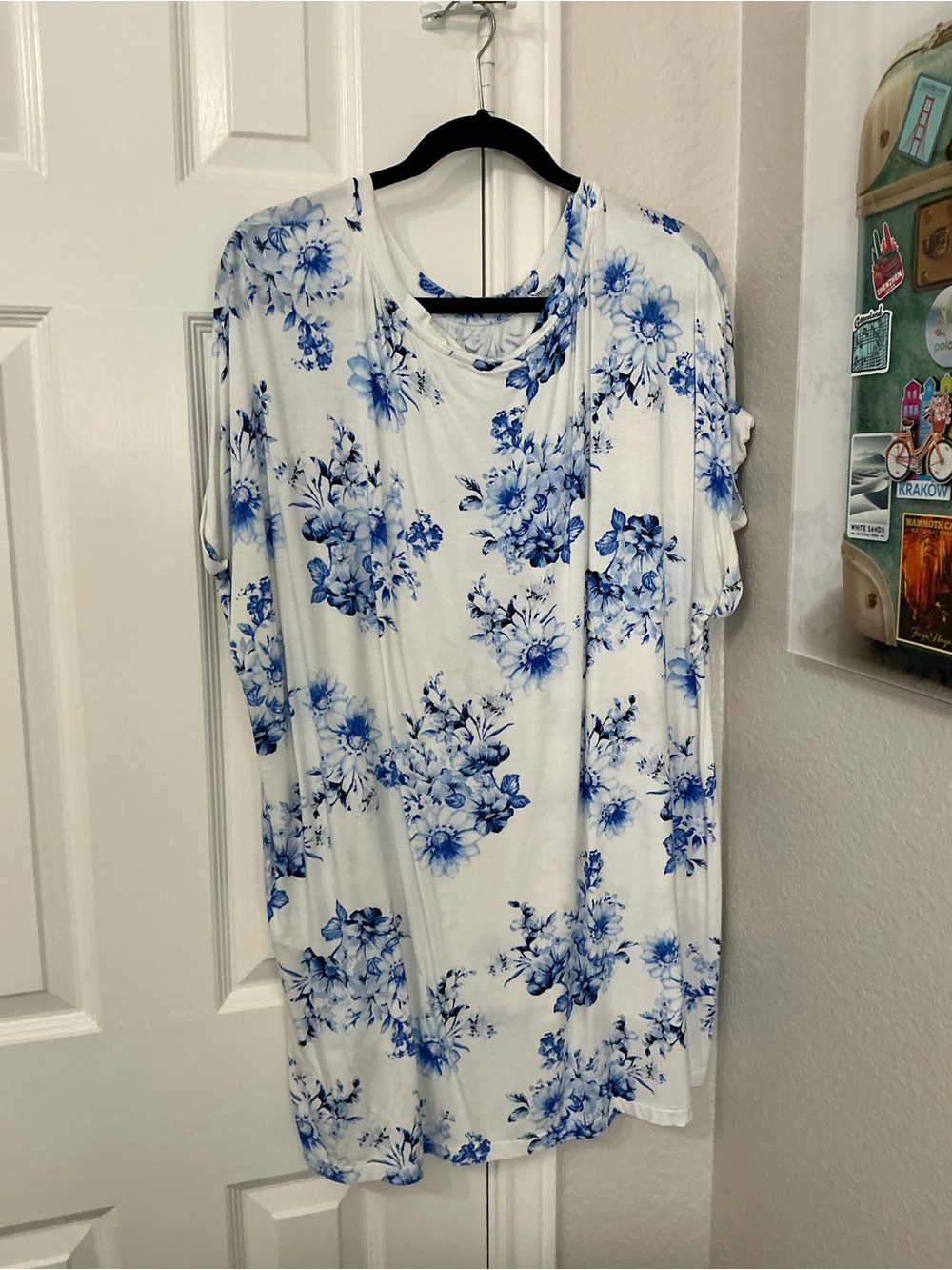 LuLaRoe White Tunic with Blue Floral Print Leah